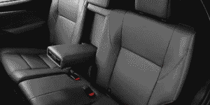 Fortuner 4X2 AT 2.8 Diesel Platinum White Pearl