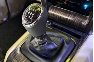 Mahindra Scorpio S 11