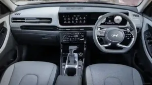 Hyundai creta E 1.5 Diesel interior