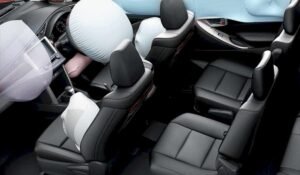 Toyota Innova Crysta 2.4 VX 8Str